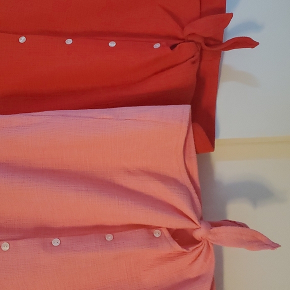 2 JCrew Knotted Stretch Button Tops - Picture 4 of 4